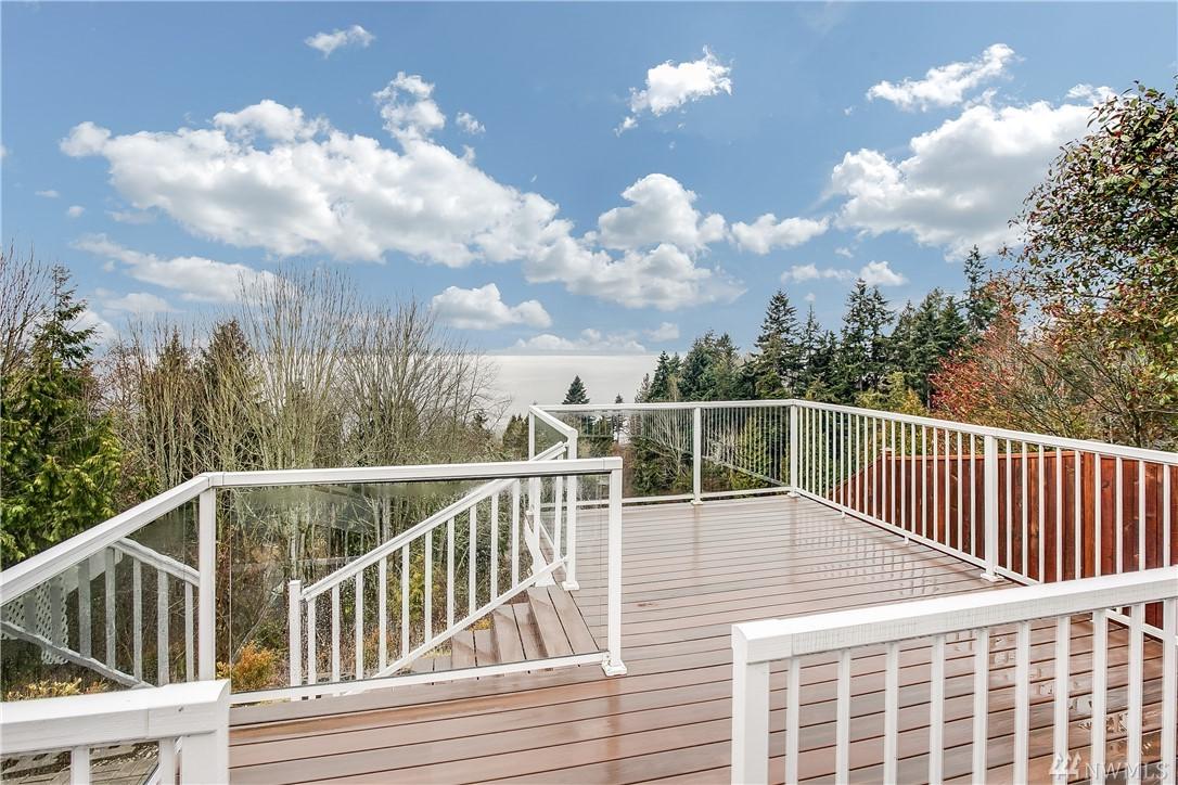 16008 70th Ave - Photo 1