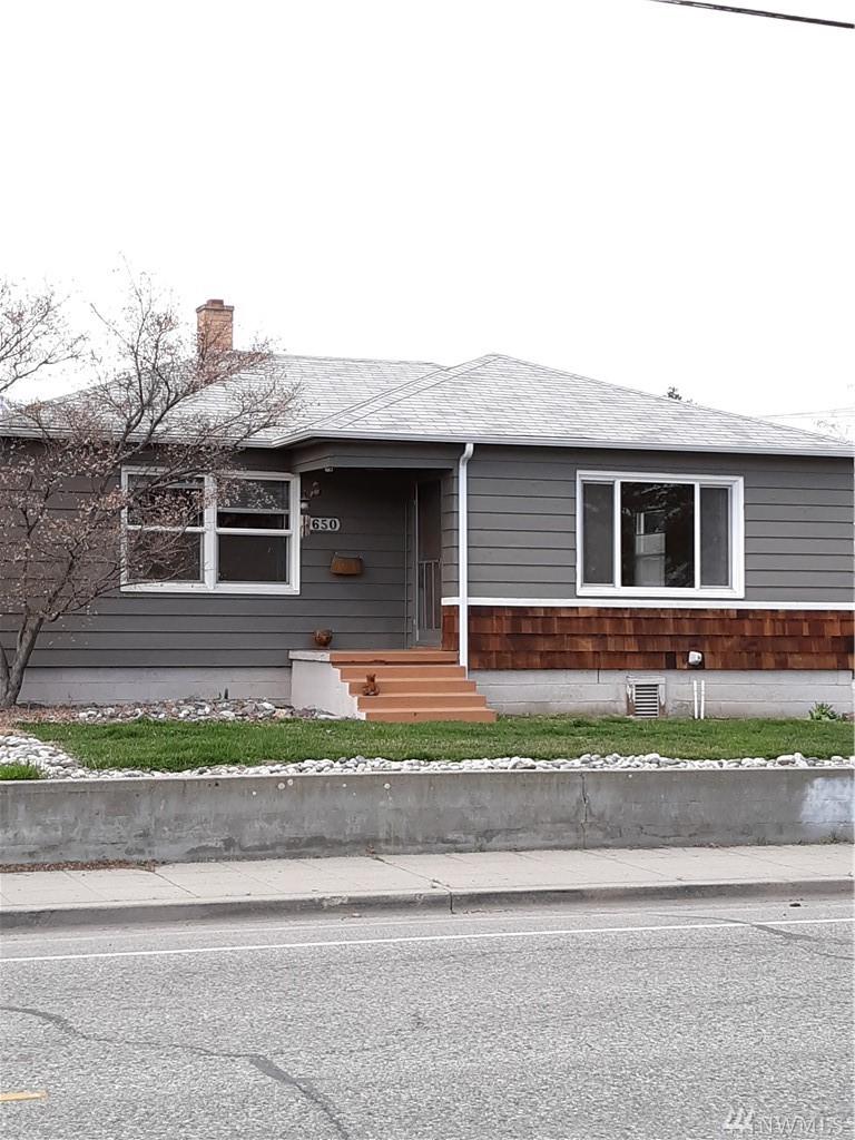 650 Okanogan Ave - Photo 1