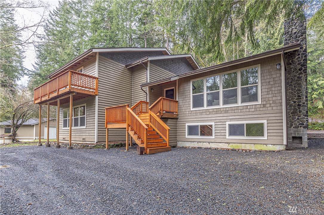 5977 Lynwood Center Rd - Photo 1