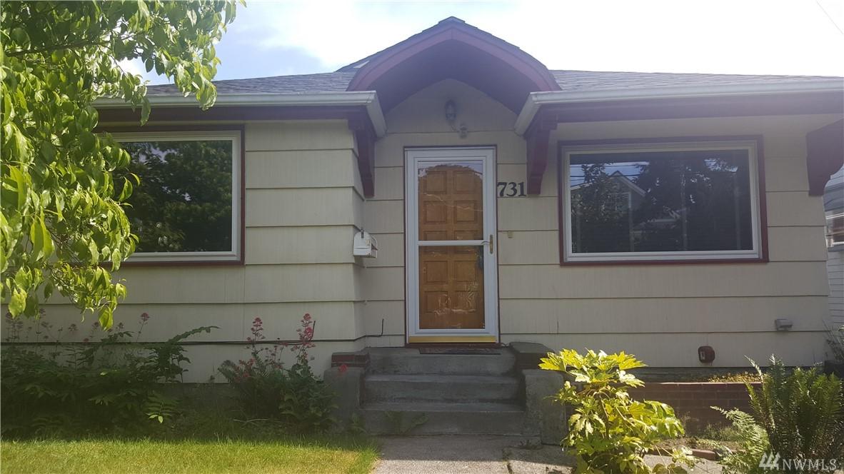 731 70th St - Photo 1
