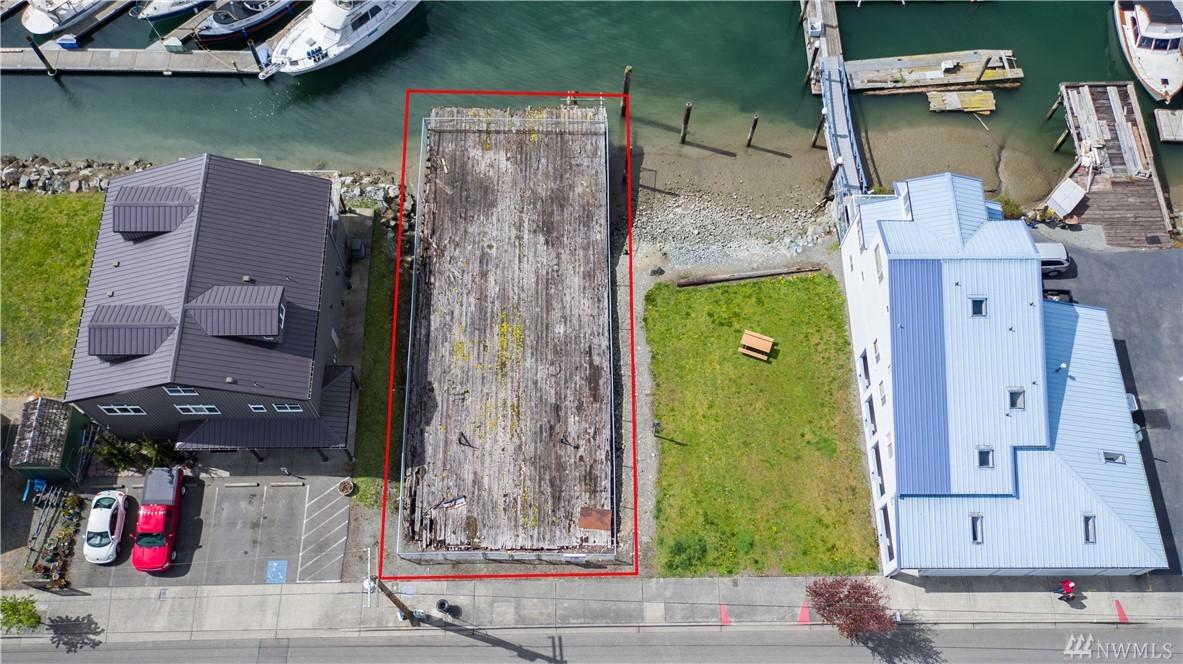 321 First St - Photo 1
