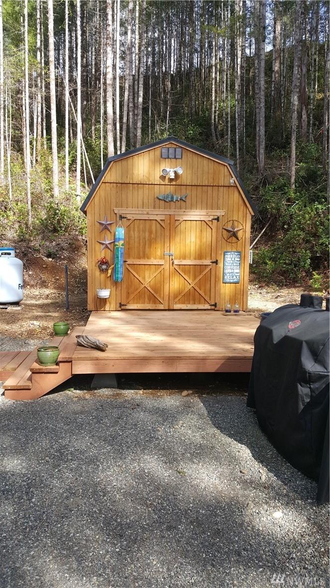 230 Glenwood Rd - Photo 1