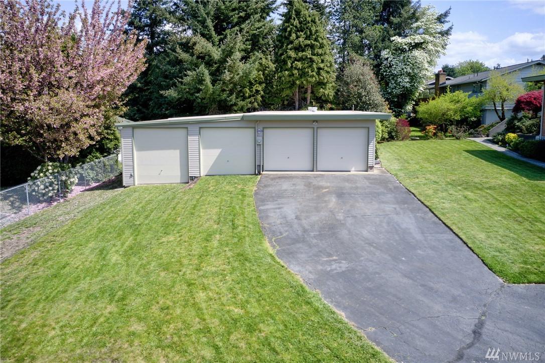 306 Alexander Ave - Photo 1