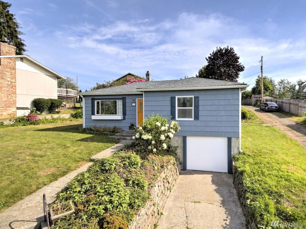 119 Cedar - Photo 1