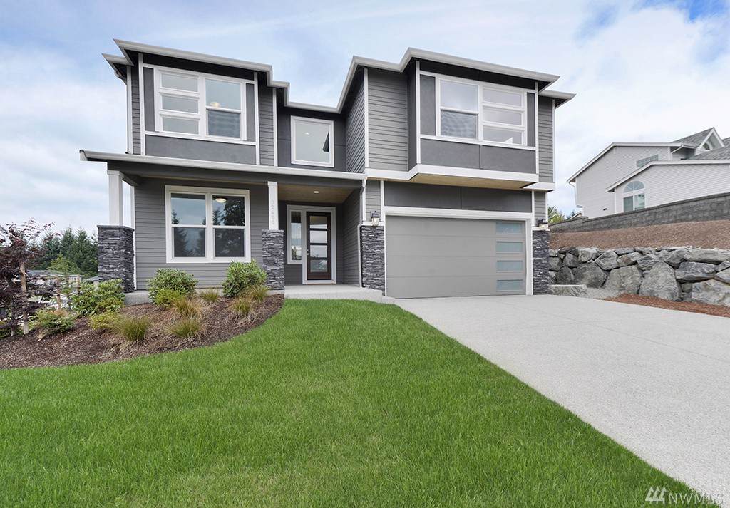 32400 Newcastle Dr - Photo 1