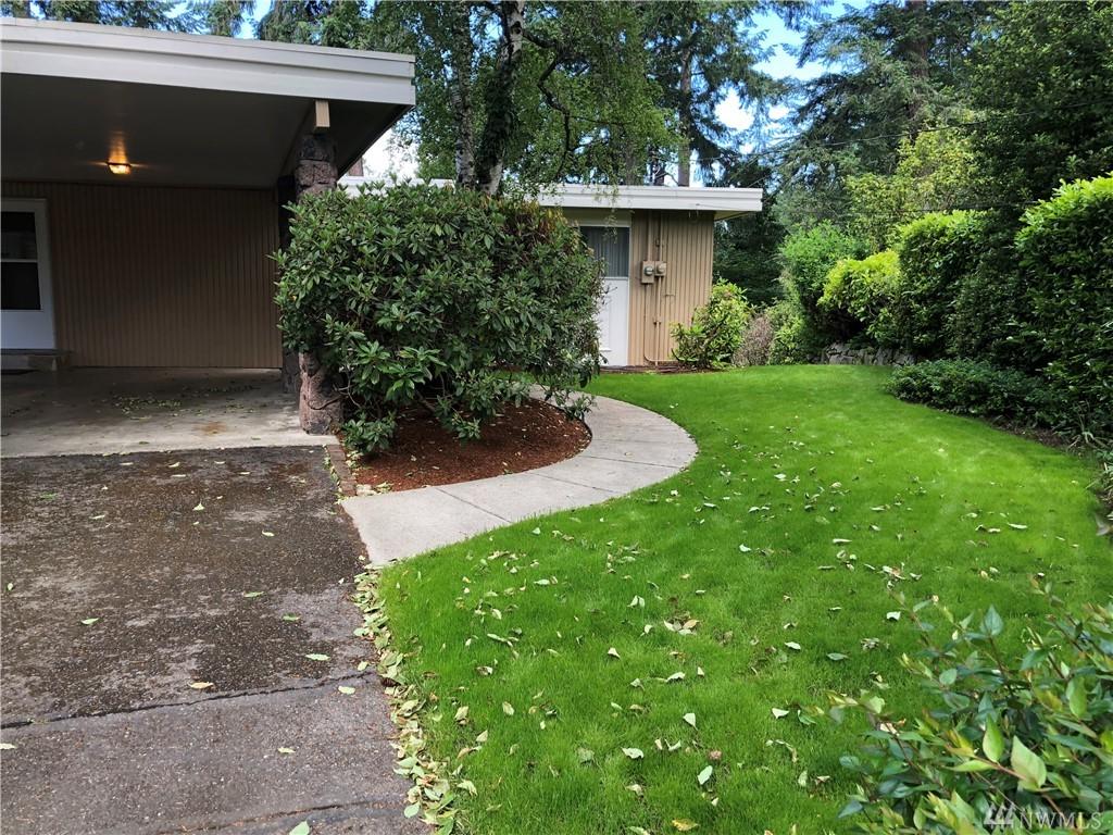 11508 93rd Ave - Photo 1