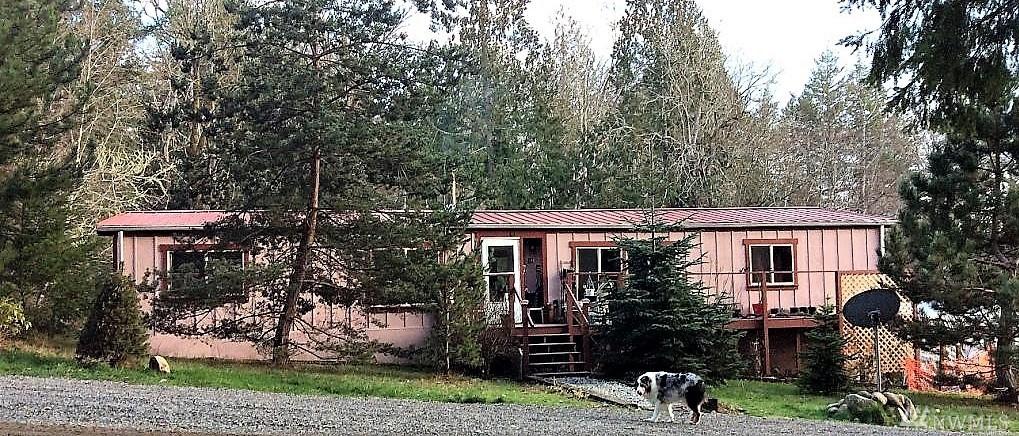 81 Oak St - Photo 1