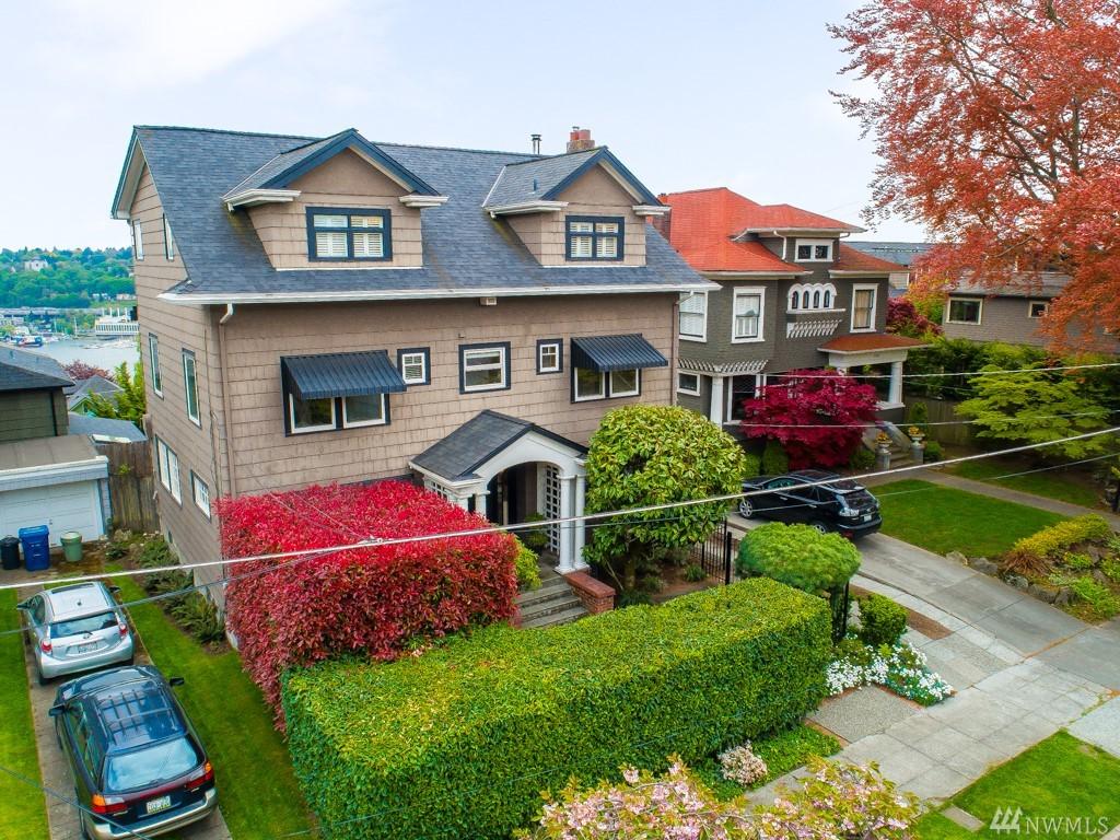 1518 4th Ave - Photo 1