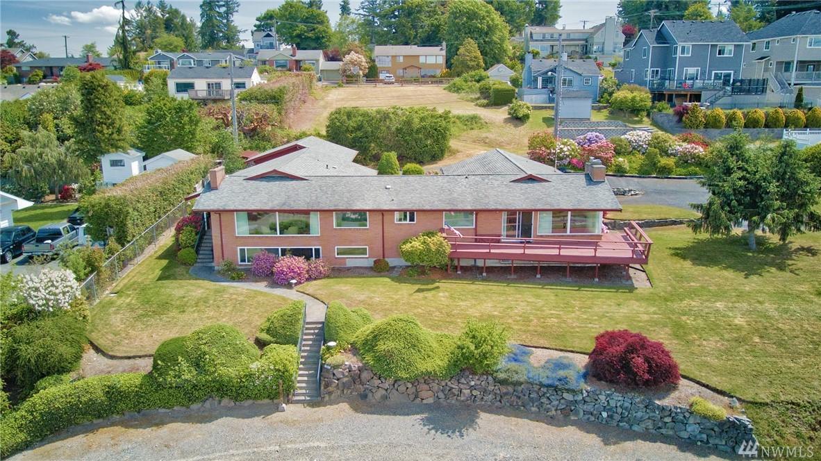 3143 Olympic Blvd - Photo 1