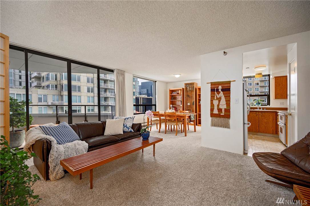 2621 2nd Ave - Photo 1