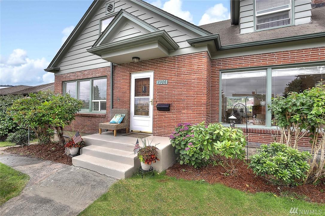 3306 22nd St - Photo 1