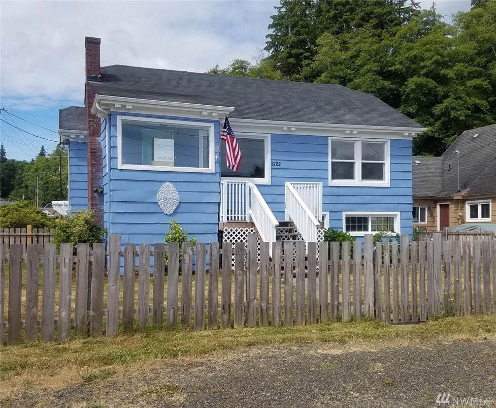 2122 5th St - Photo 1