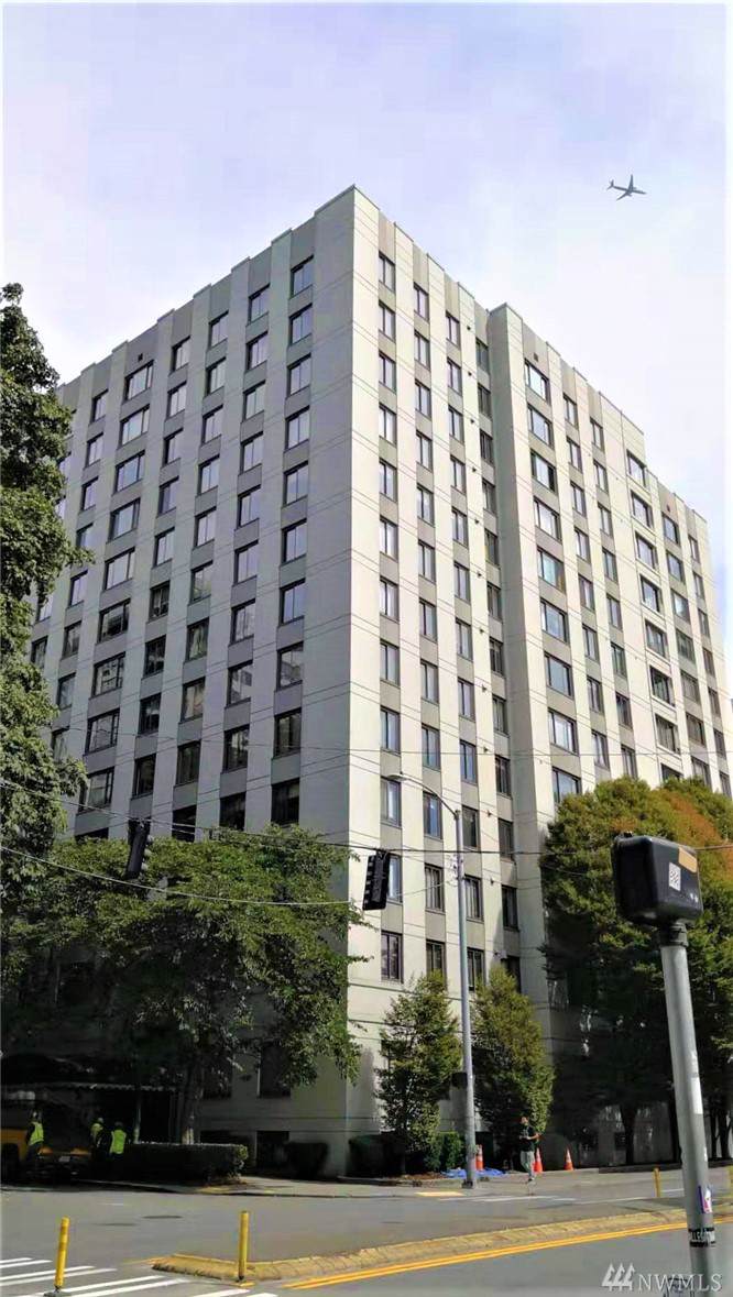 1105 Spring St - Photo 1