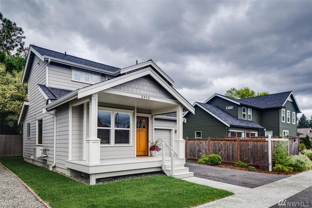 2915 Pacific St - Photo 1