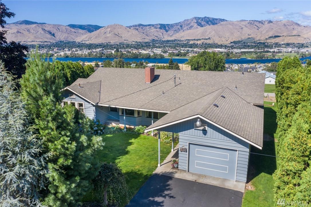 2420 Alan Ave - Photo 1