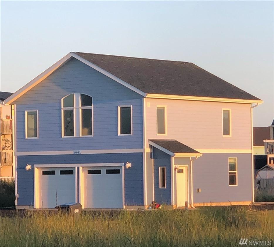 1441 Storm King Ave - Photo 1
