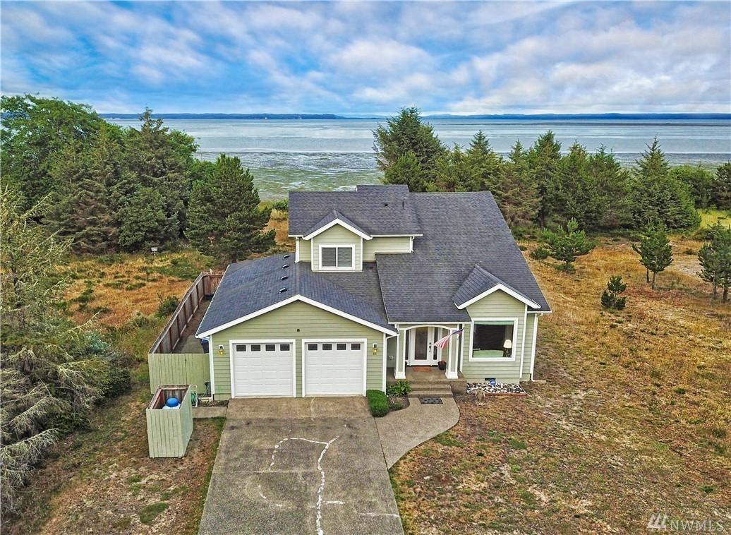 216 Sunrise Ave - Photo 1