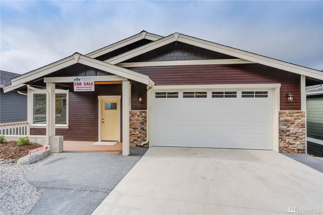 837 Blackstone Ct - Photo 1