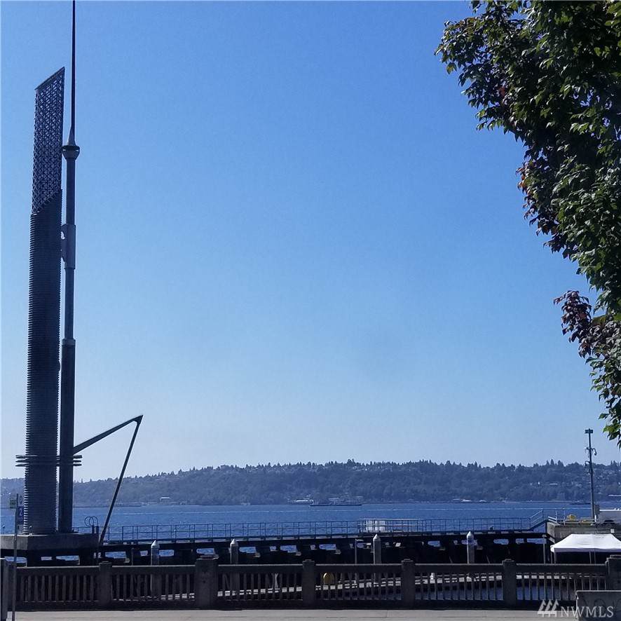 2000 Alaskan Way - Photo 1