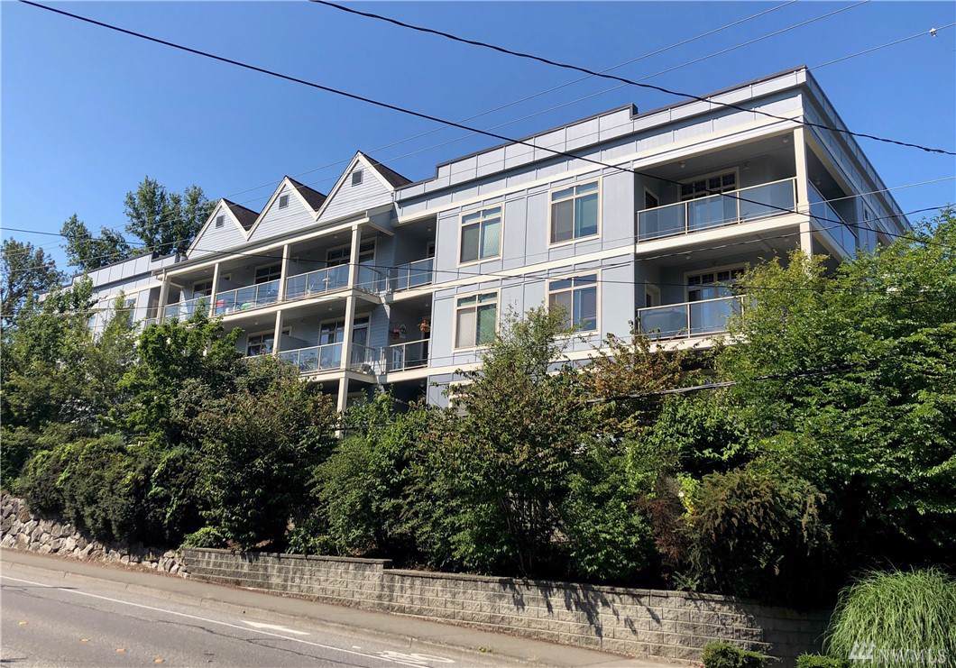 910 Gladstone St - Photo 1