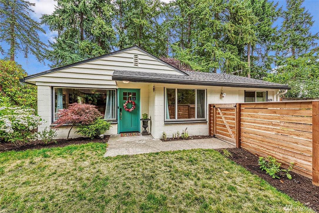 16714 Fremont Ave - Photo 1