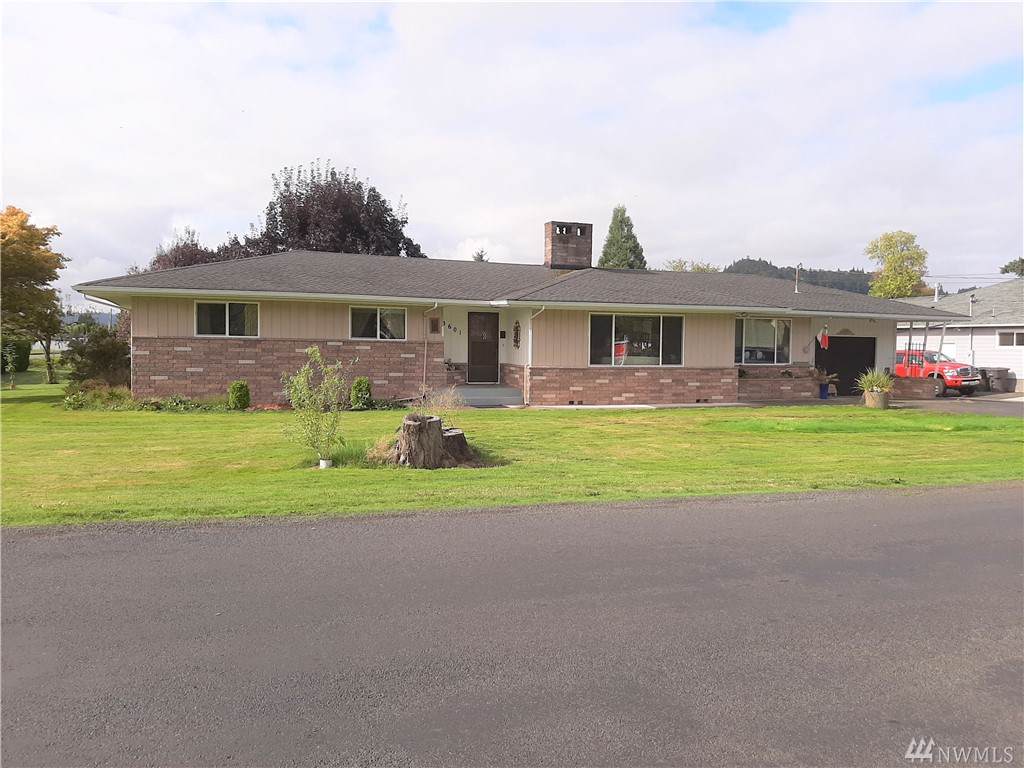 3601 Oak St - Photo 1