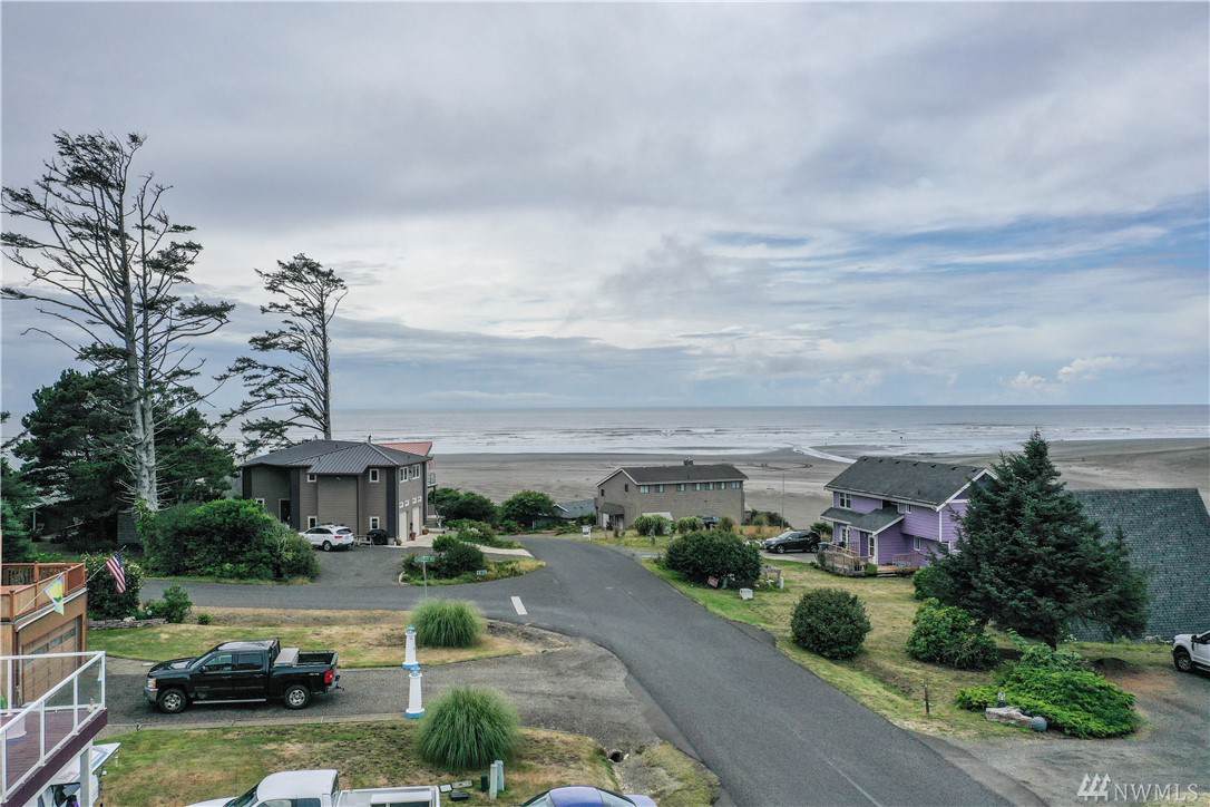 13 Diamond Dr - Photo 1