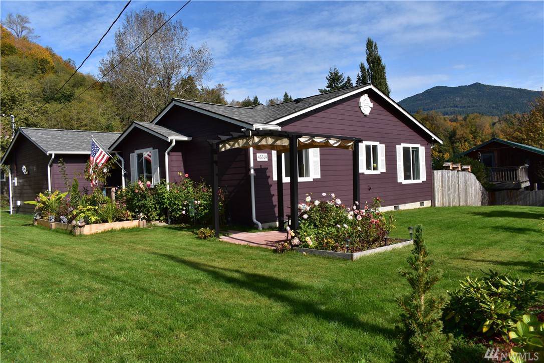 45519 Main St - Photo 1
