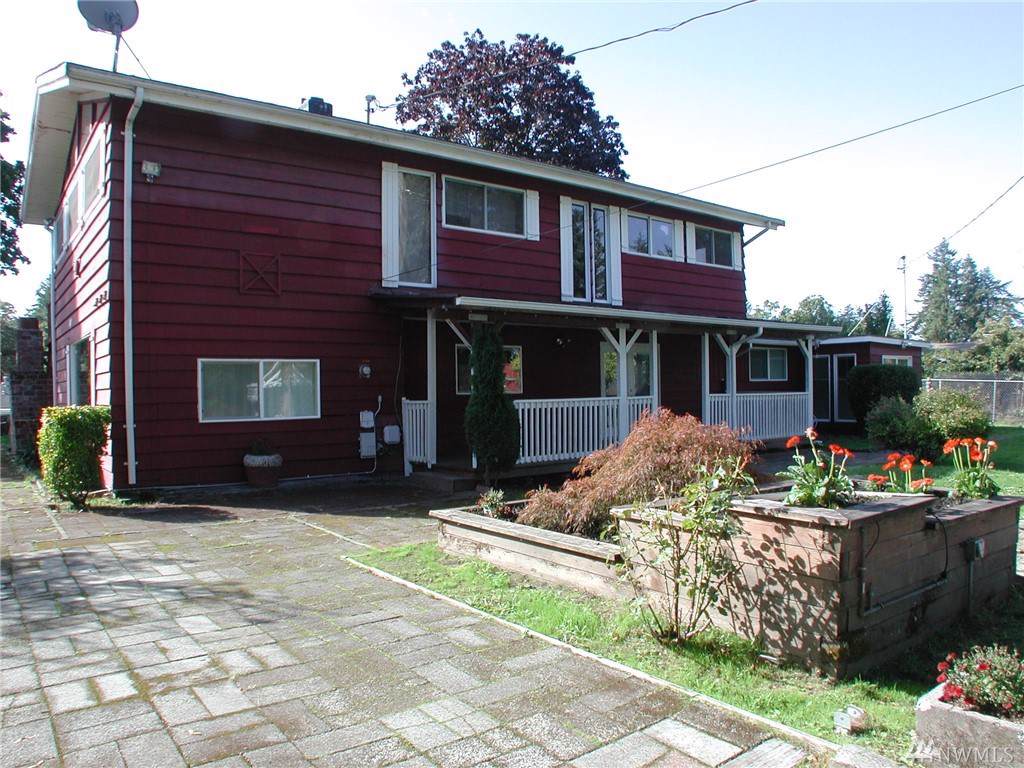 9610 Lawndale Ave - Photo 1