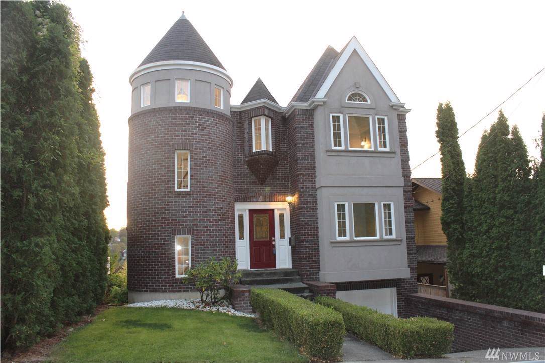 1721 33rd Ave - Photo 1