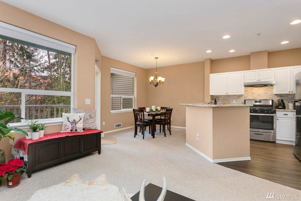 12530 Admiralty Wy - Photo 1