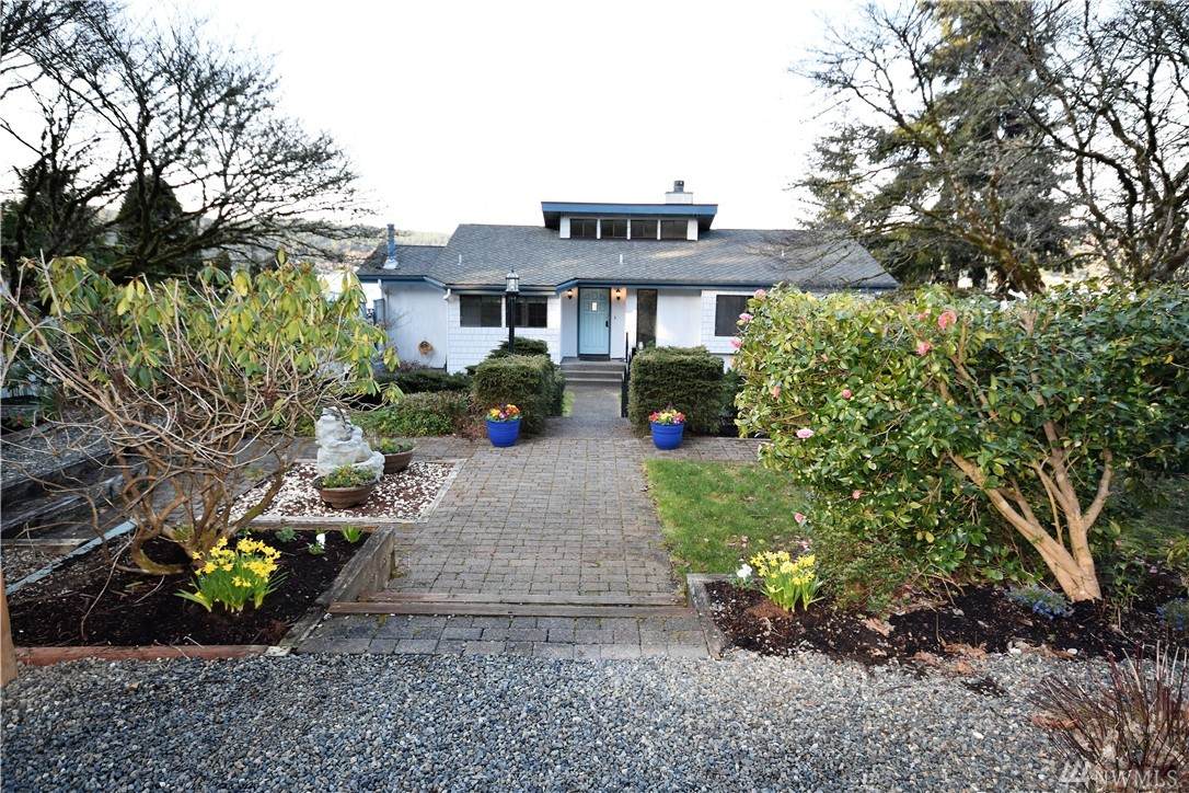 6035 Watauga Beach Dr - Photo 1
