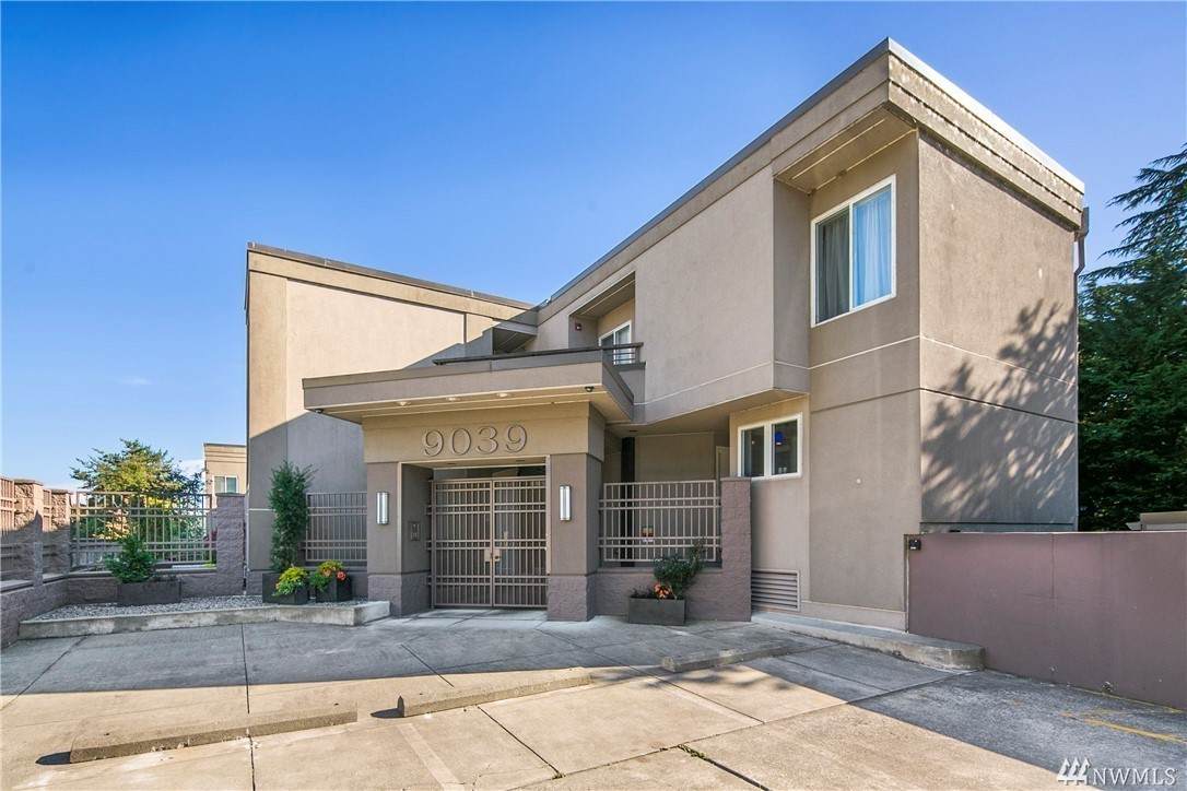 9039 Juanita Dr - Photo 1