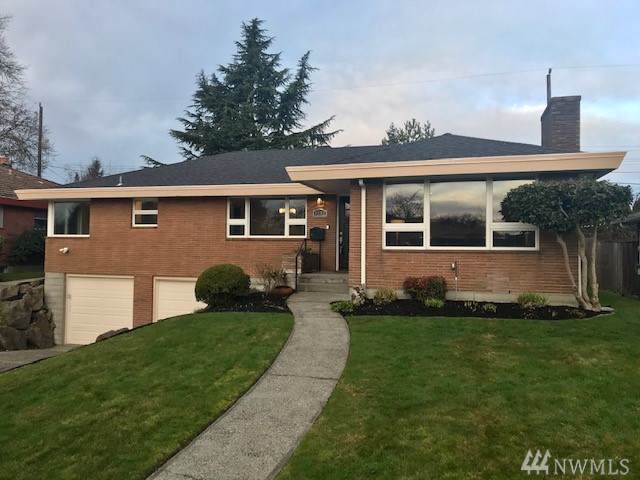 4252 74th St - Photo 1