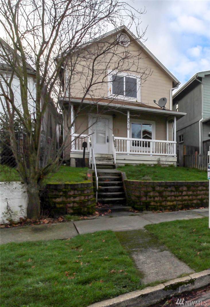 2310 G St - Photo 1