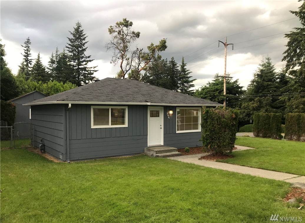 344 184 St - Photo 1