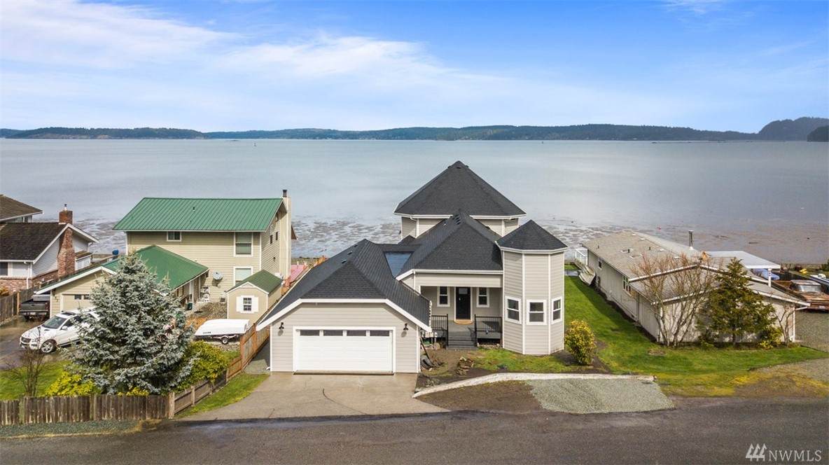 861 Shorecrest Dr - Photo 1