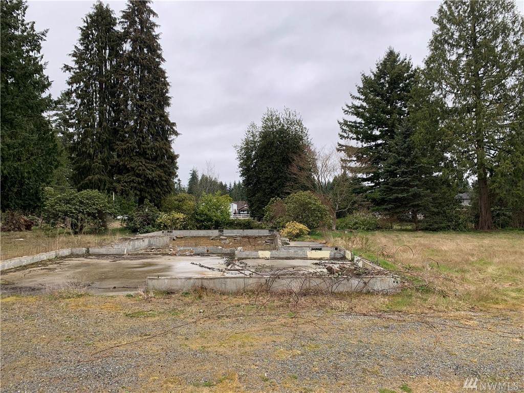 8917 35th Ave - Photo 1