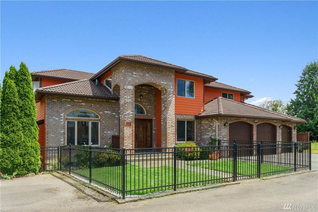 11130 Cornell Ave - Photo 1