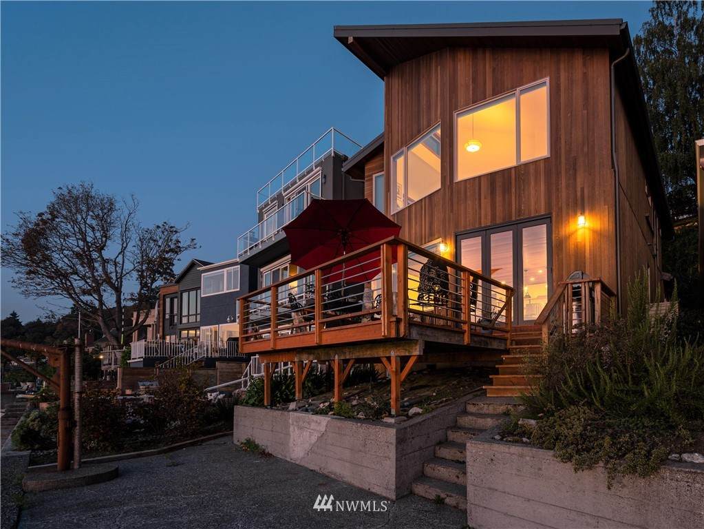6025 Beach Drive - Photo 1