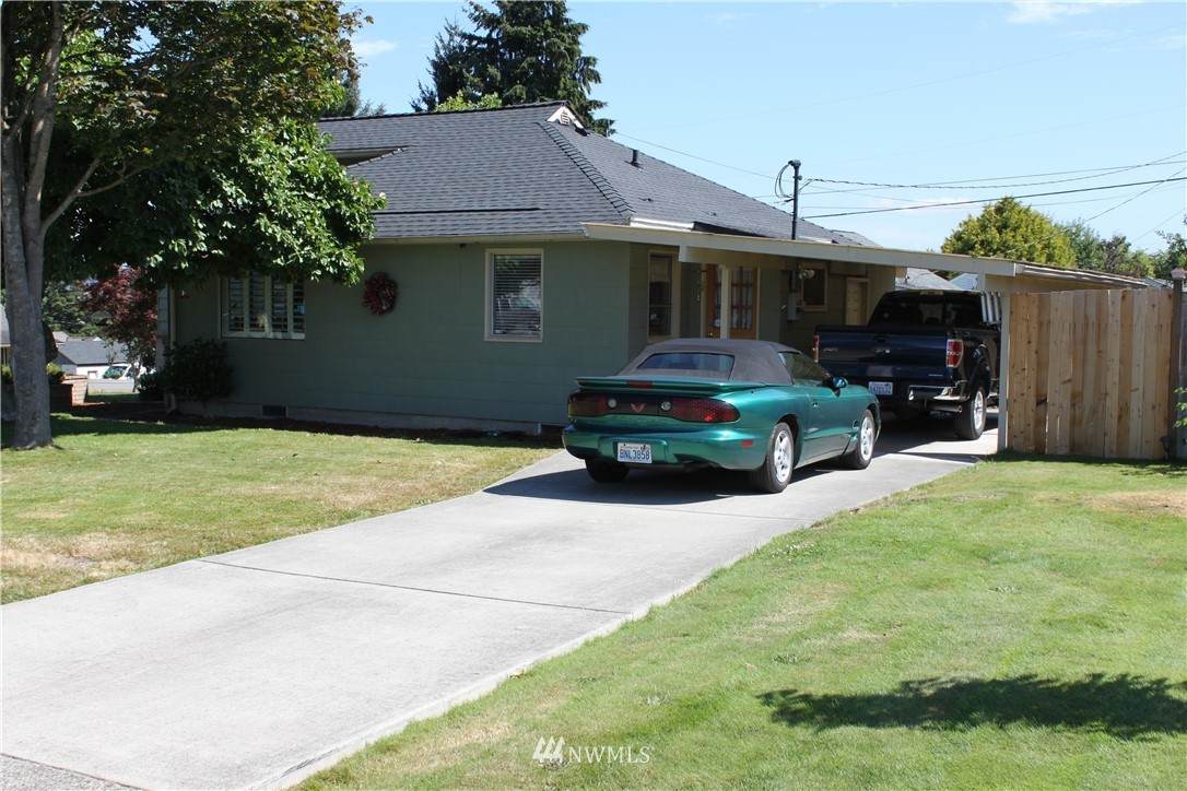 2904 18th Street - Photo 1