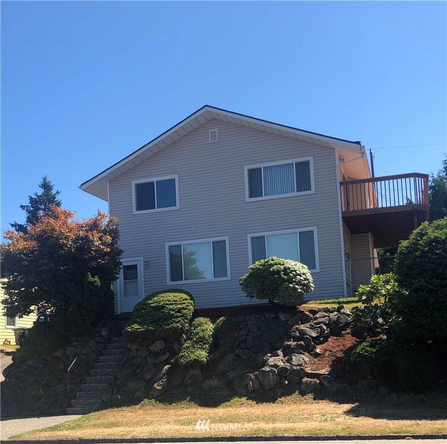 7207 127th Street - Photo 1