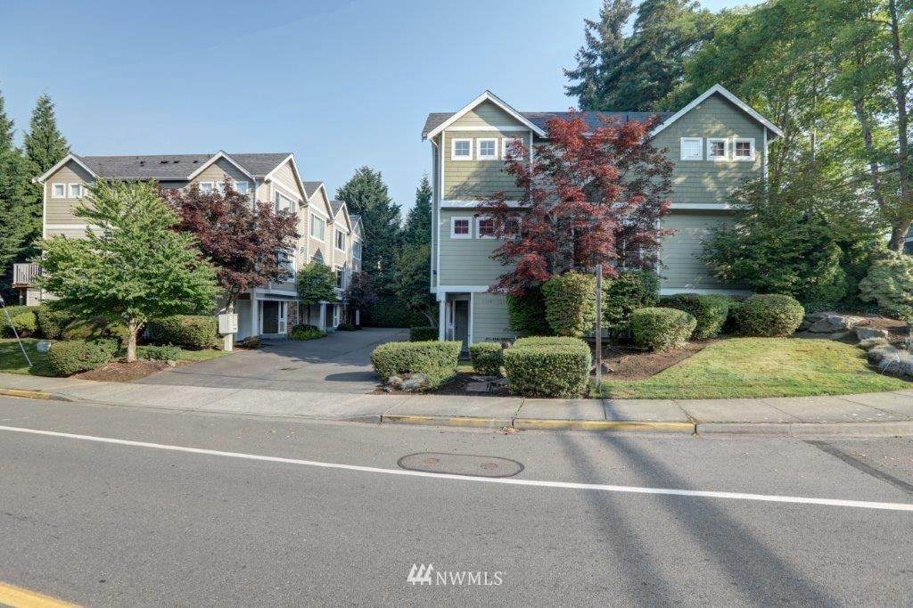 7214 182nd Street - Photo 1
