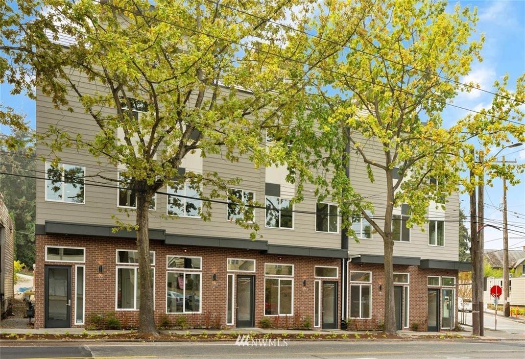 5505 Rainier Avenue - Photo 1