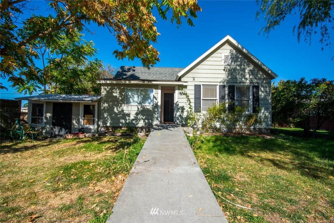 114 Douglas Street - Photo 1