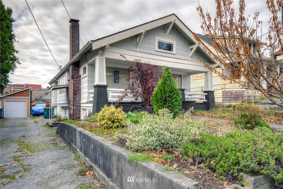 4119 Wallingford Avenue - Photo 1