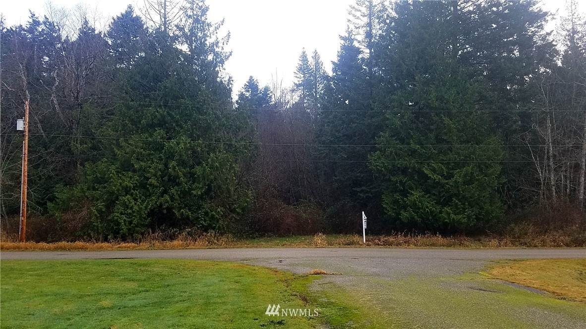 446 Greenwood Drive - Photo 1