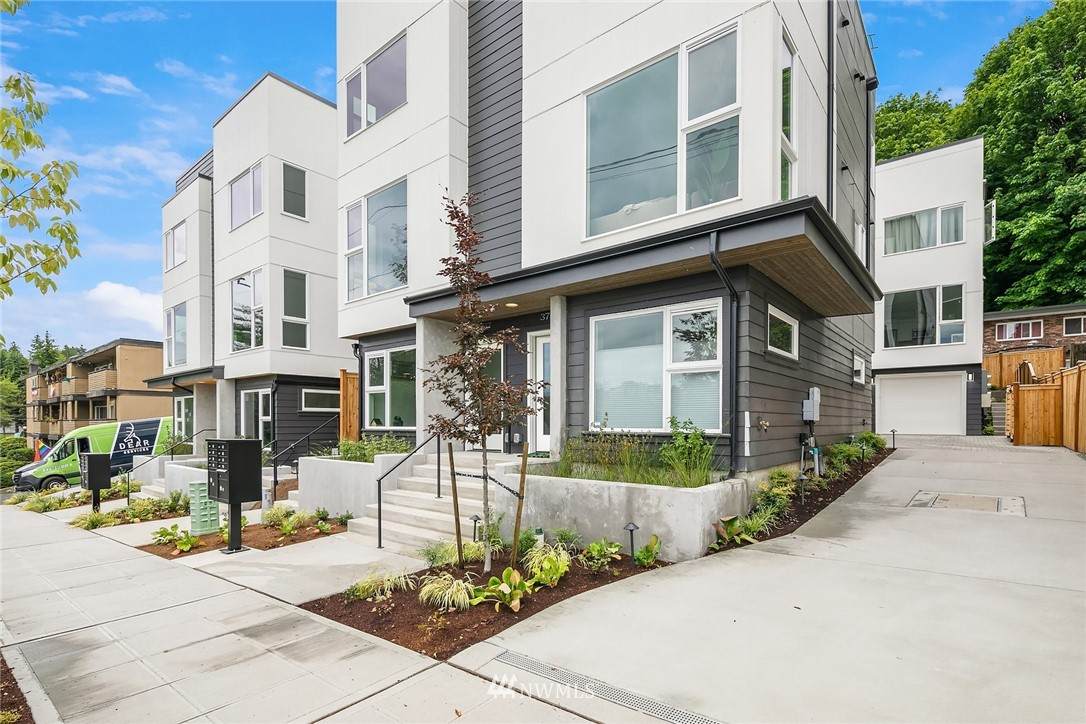 3731 E Dawson Street - Photo 1