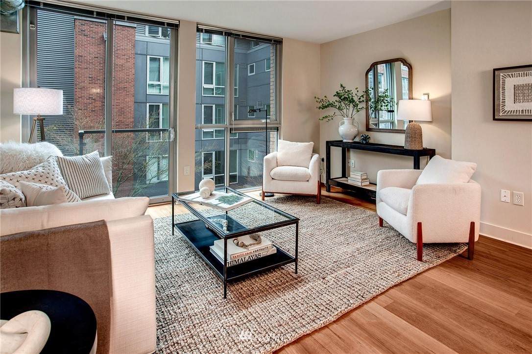 530 Broadway - Photo 1