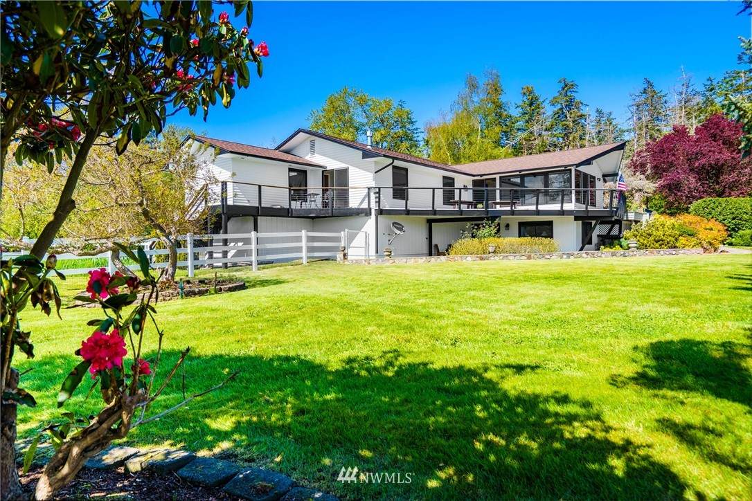 6295 Shore Road - Photo 1
